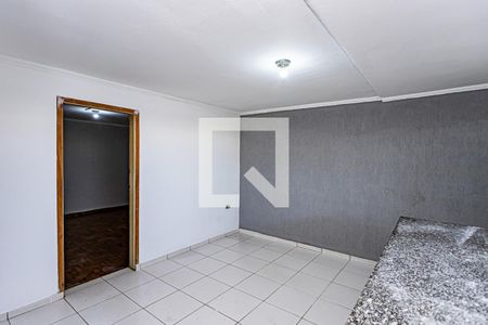 Sala e cozinha de casa para alugar com 2 quartos, 95m² em Vila Palmeiras, São Paulo