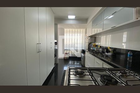 Cozinha de apartamento à venda com 4 quartos, 190m² em São Bento, Belo Horizonte