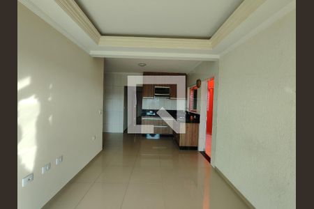 Sala de casa para alugar com 2 quartos, 70m² em Vila Romanopolis, Ferraz de Vasconcelos