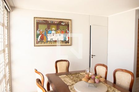 Sala de Jantar de casa para alugar com 4 quartos, 230m² em Setor Leste Universitário, Goiânia