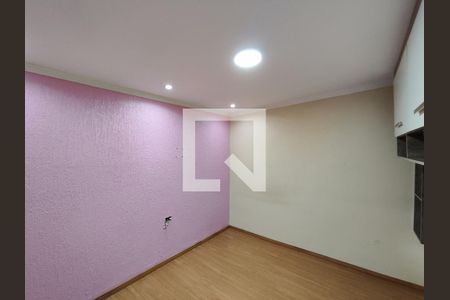 Quarto 2 de casa de condomínio para alugar com 2 quartos, 125m² em Parque Dourado, Ferraz de Vasconcelos