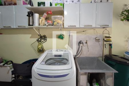 Casa à venda com 348m², 3 quartos e 5 vagas Casa à venda com 348m², 3 quartos e 5 vagasÁrea de Serviço