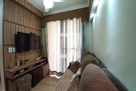 Sala de apartamento à venda com 3 quartos, 63m² em Vila Satúrnia, Campinas