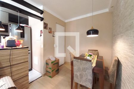 Sala de apartamento à venda com 3 quartos, 63m² em Vila Satúrnia, Campinas