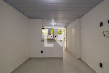 Sala de apartamento para alugar com 2 quartos, 41m² em Recreio dos Bandeirantes, Rio de Janeiro