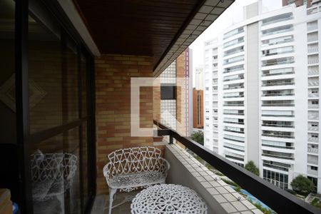 Varanda de apartamento à venda com 3 quartos, 115m² em Jardim Vila Mariana, São Paulo