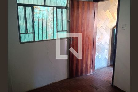 Sala de casa à venda com 2 quartos, 95m² em Novo Riacho, Contagem