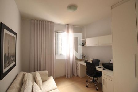 Quarto de apartamento à venda com 3 quartos, 120m² em Buritis, Belo Horizonte