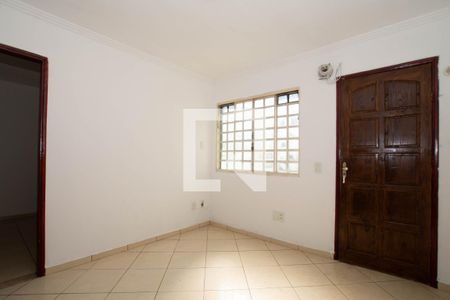 Sala de casa de condomínio para alugar com 2 quartos, 42m² em Parque Industrial Cumbica, Guarulhos