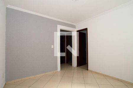 Sala de casa de condomínio para alugar com 2 quartos, 42m² em Parque Industrial Cumbica, Guarulhos