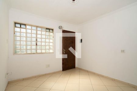 Sala de casa de condomínio para alugar com 2 quartos, 42m² em Parque Industrial Cumbica, Guarulhos