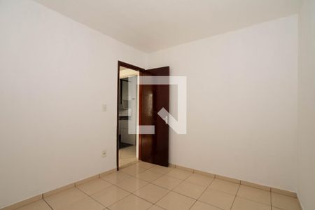 Quarto 1 de casa de condomínio para alugar com 2 quartos, 42m² em Parque Industrial Cumbica, Guarulhos