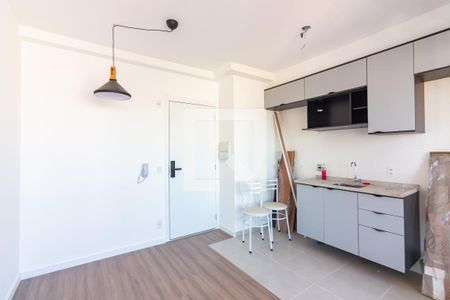 Sala de apartamento para alugar com 2 quartos, 38m² em Km 18, Osasco