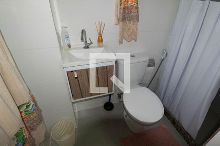 Banheiro de kitnet/studio para alugar com 1 quarto, 30m² em Parque Duque, Duque de Caxias