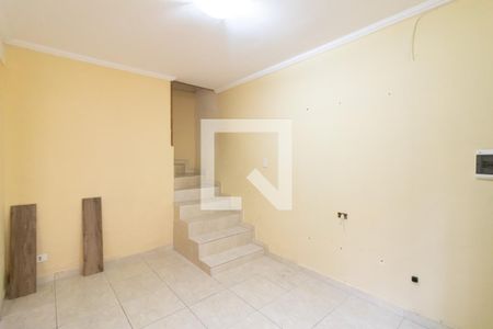 Sala de casa para alugar com 2 quartos, 70m² em Jardim Rosa de Franca, Guarulhos