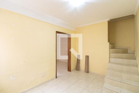 Sala de casa para alugar com 2 quartos, 70m² em Jardim Rosa de Franca, Guarulhos