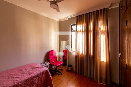 Quarto de apartamento à venda com 4 quartos, 130m² em Grajaú, Belo Horizonte