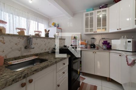 Cozinha de apartamento à venda com 2 quartos, 58m² em Jardim Santa Barbara, Guarulhos