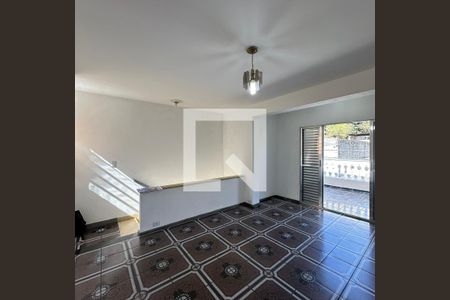 Sala de casa para alugar com 2 quartos, 125m² em Jardim Trussardi, São Paulo