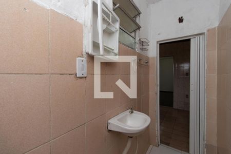 Banheiro de casa para alugar com 1 quarto, 55m² em Vila Isolina Mazzei, São Paulo