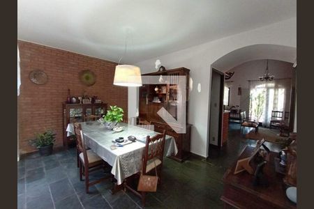 Casa à venda com 3 quartos, 259m² em Vila Madalena, Campinas