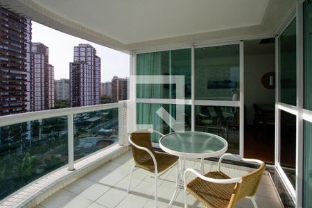 Varanda de apartamento à venda com 1 quarto, 55m² em Barra da Tijuca, Rio de Janeiro