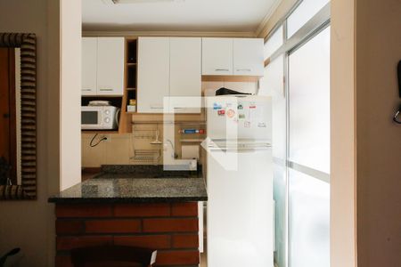 Cozinha de apartamento à venda com 1 quarto, 40m² em Vila Ipiranga, Porto Alegre