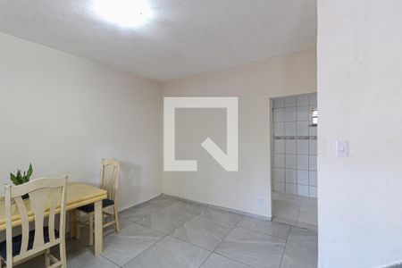 Casa à venda com 87m², 2 quartos e 1 vagaSala