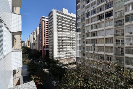 Vista de apartamento para alugar com 2 quartos, 66m² em Centro, Guarujá