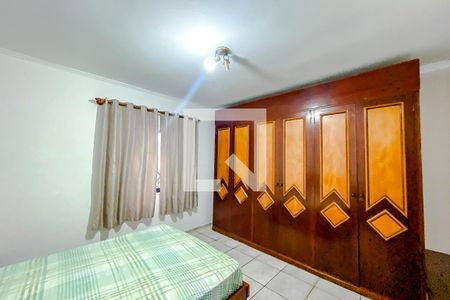 Quarto 1 de casa para alugar com 2 quartos, 120m² em Vila Invernada, São Paulo