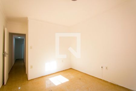 Quarto 2 de casa à venda com 3 quartos, 220m² em Jardim Stella, Santo André