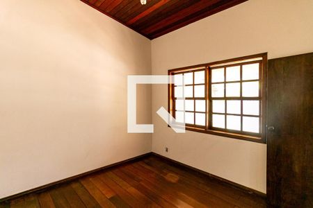 Casa à venda com 4 quartos, 305m² em Ouro Preto, Belo Horizonte