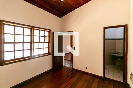 Casa à venda com 4 quartos, 305m² em Ouro Preto, Belo Horizonte