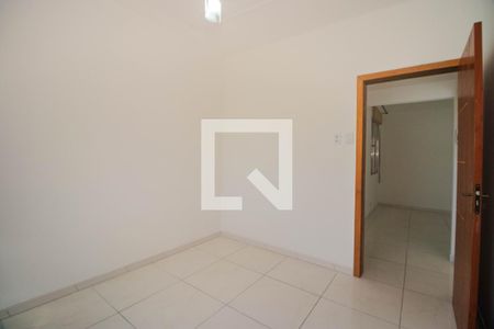 Quarto 1 de apartamento para alugar com 2 quartos, 60m² em Floresta, Porto Alegre