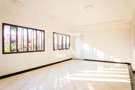 Sala de casa para alugar com 3 quartos, 140m² em Vila Alzira, Santo André