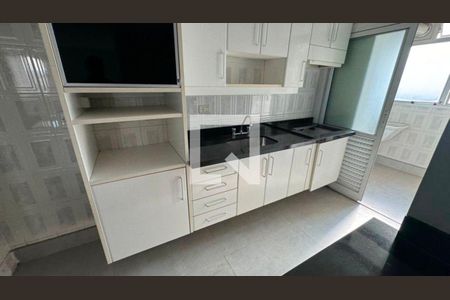 Apartamento à venda com 3 quartos, 80m² em Vila Gumercindo, São Paulo