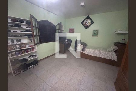 Casa à venda com 2 quartos, 197m² em Piratininga, Niterói