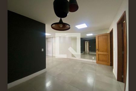 Apartamento à venda com 3 quartos, 125m² em Icaraí, Niterói