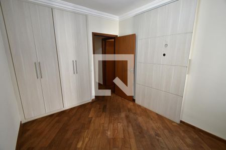 Quarto 1 de apartamento à venda com 3 quartos, 147m² em Vila Itapura, Campinas