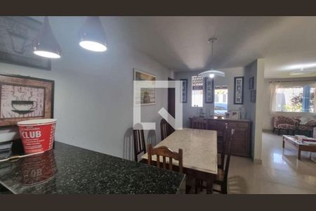 Casa à venda com 3 quartos, 173m² em Itaipu, Niterói