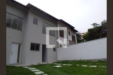 Casa à venda com 4 quartos, 200m² em Itacoatiara, Niterói