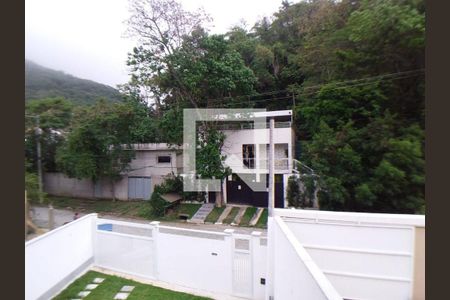 Casa à venda com 4 quartos, 200m² em Itacoatiara, Niterói