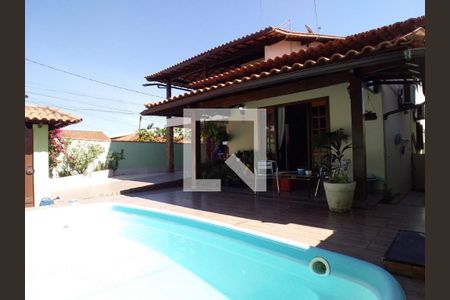 Casa à venda com 4 quartos, 300m² em Itaipu, Niterói