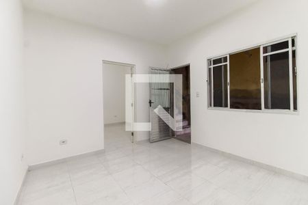 Sala de casa para alugar com 3 quartos, 70m² em Jardim Itapemirim, São Paulo