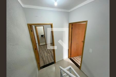 Foto 06 de casa à venda com 2 quartos, 154m² em Vila Curuçá, Santo André