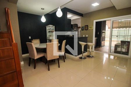 Sala de Jantar de casa à venda com 3 quartos, 200m² em Guarujá, Porto Alegre