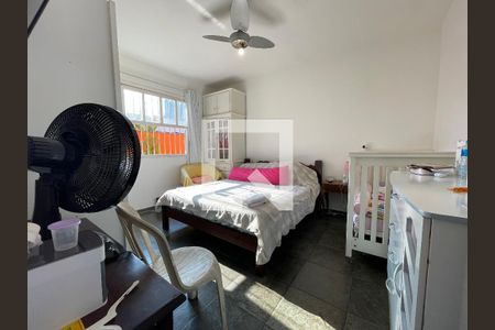 Casa à venda com 300m², 5 quartos e 2 vagas Casa à venda com 300m², 5 quartos e 2 vagasquarto 2