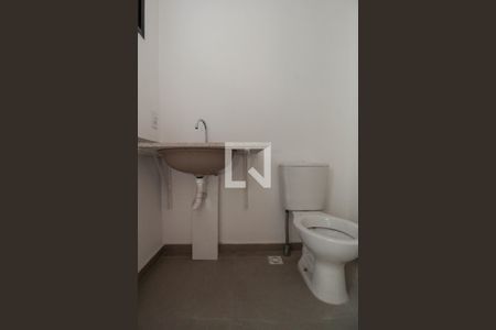 Banheiro de kitnet/studio à venda com 1 quarto, 24m² em Pinheiros, São Paulo