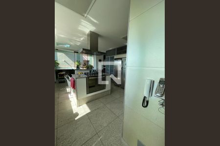 Cozinha de apartamento à venda com 3 quartos, 380m² em Vale dos Cristais, Nova Lima