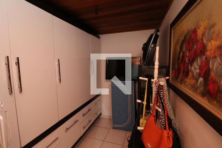 Quarto 1 de casa à venda com 5 quartos, 300m² em Jardim Carioca, Rio de Janeiro